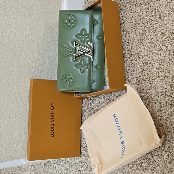 L.V Handbags - Green L.V Inspired Crossbody Brand New Cute